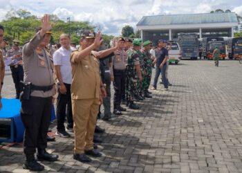 Bupati Simalungun Radiapoh Lepas Pasukan Pengamanan Pilpanag Serentak di 77 Nagori
