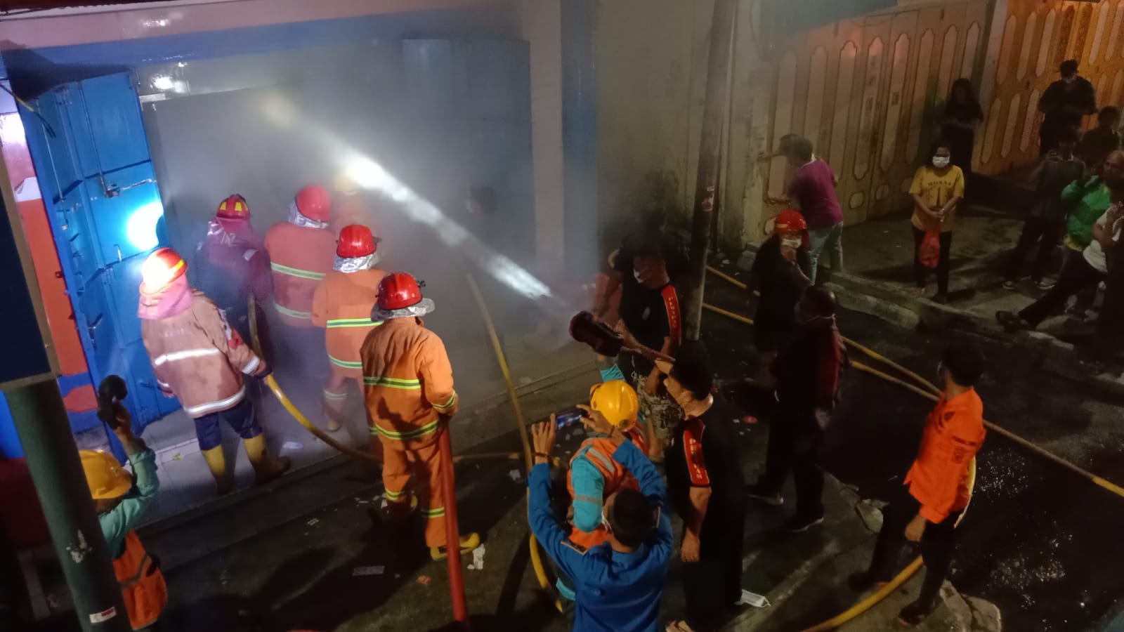 Apotik Kimia Farma Siantar Terbakar