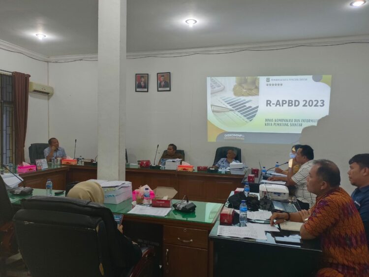 CCTV Pelintas Ditambah, Diskominfo Raker Bersama Komisi III DPRD Kota Pematang Siantar 