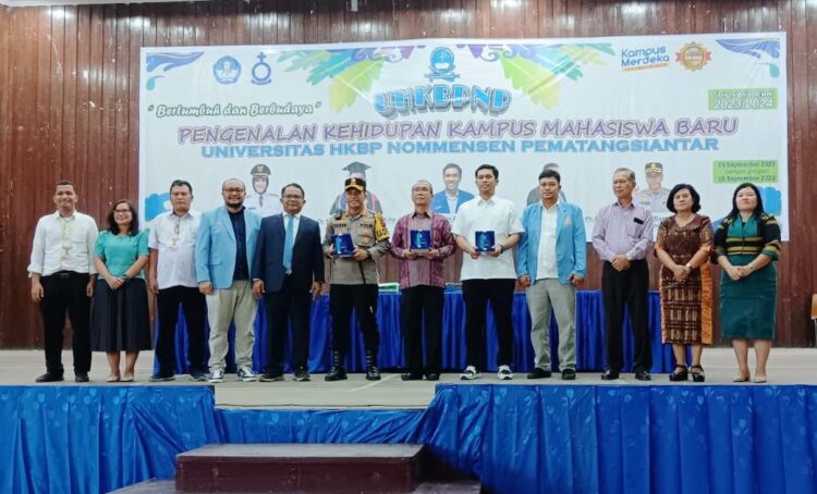 Ini Pesan Wali Kota dr Susanti Pada PKKMB Universitas HKBP Nommensen Pematang Siantar