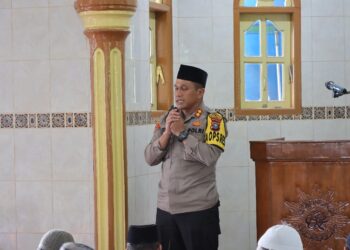 Kapolres Pematang Siantar Shalat Jumat Di Mesjid Taqwa