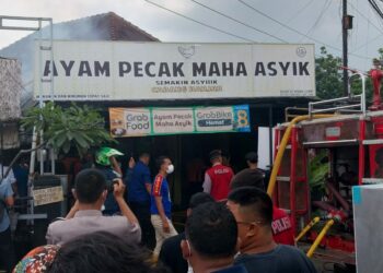 RM Ayam Pecak Maha Asyik Terbakar, Polres Siantar Lakukan Olah TKP