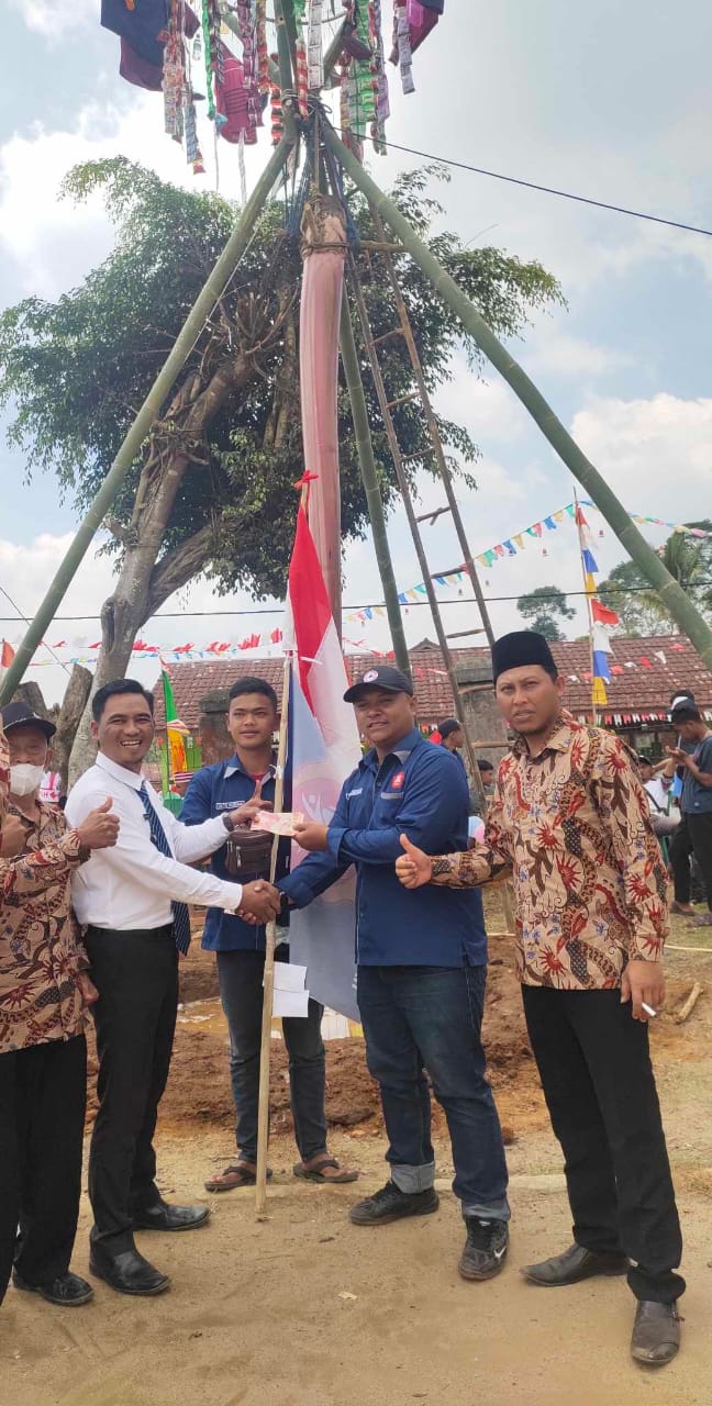 HUT RI Ke -78, Peratin Pekon Tambak Jaya Berikan Bantuan Ke Setiap Pemangku HUT RI Ke -78, Peratin Pekon Tambak Jaya Berikan Bantuan Ke Setiap Pemangku