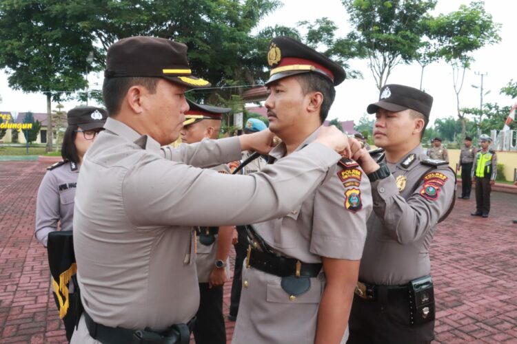 Kapolres Simalungun Pimpin Upacara dan Pisah Sambut Kabag Ops, Kasat Reskrim 
