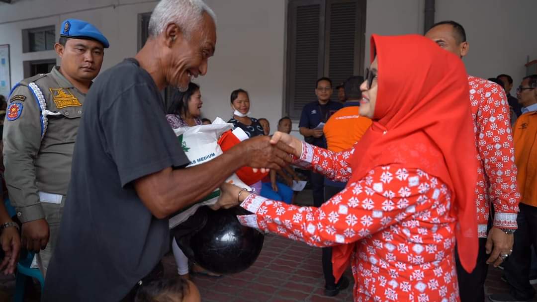 Di Kota Siantar, 15,164 Keluarga Penerima Manfaat Terima Bantuan Pangan-Cadangan Beras Pemerintah Di Kota Siantar, 15,164 Keluarga Penerima Manfaat Terima Bantuan Pangan-Cadangan Beras Pemerintah