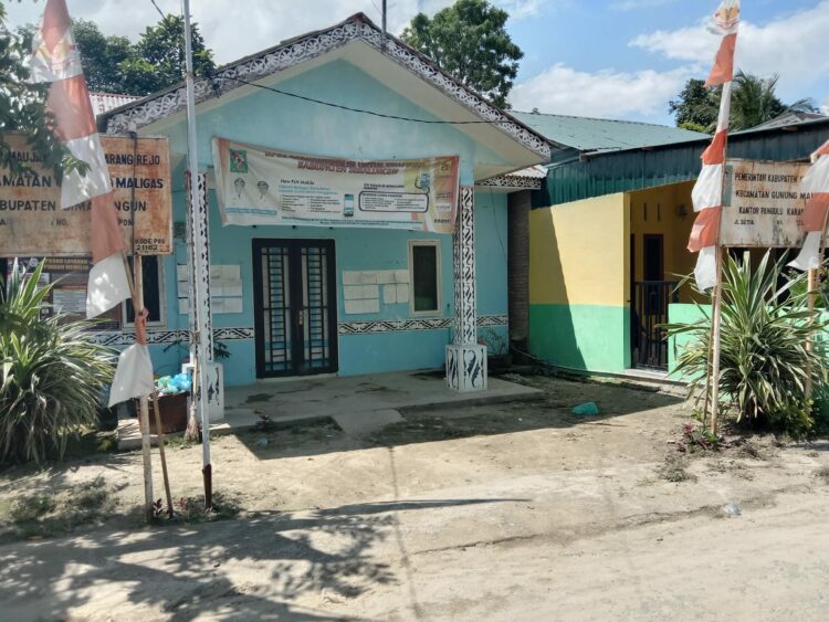 Miris, Masih Pukul 14.00 Wib Kantor Pangulu Karang Rejo Sudah Tutup Miris, Masih Pukul 14.00 Wib Kantor Pangulu Karang Rejo Sudah Tutup