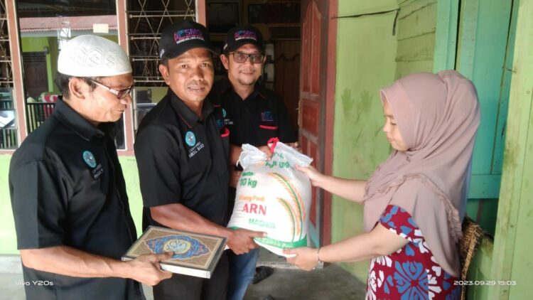 Rangkaian HUT Ke-1 dan Maulid Nabi Muhammad SAW, SMSI Madina Salurkan 1 Ton Beras dan Al-Qur'an