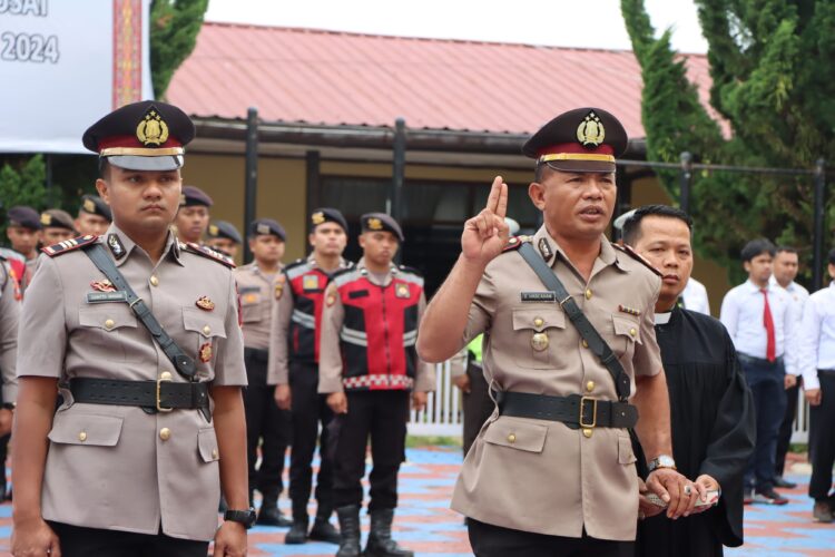 AKBP Johanson Sianturi Pimpin Sertijab Jabatan Kasat Reskrim dan Purna Bhakti 2 Personil Polres Taput 