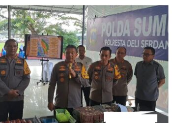 Kapolda Sumut Irjen Pol Agung Setya Imam Efendi, SH, SIK, MSi dalam keterangan persnya di Polresta Deliserdang