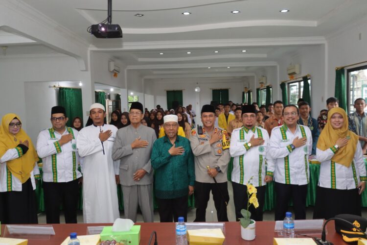 Kapolres Pematang Siantar sosialiasi bahaya narkoba kepada pelajar dan mahasiswa di Kantor MUI