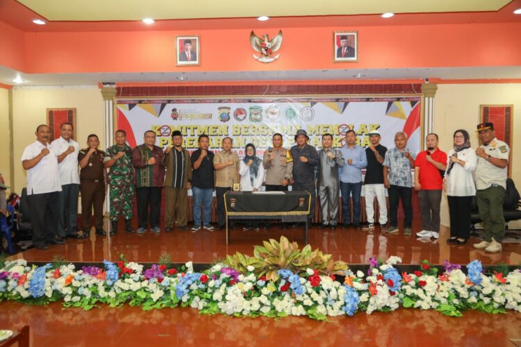 Penandatanganan Naskah komitmen Bersama Tolak Peredaran Narkoba di THM