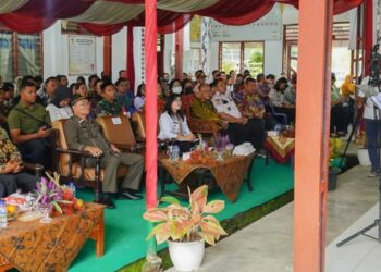Bupati Simalungun Launching pelayanan perekaman dan pencetakan KTP Elektronik