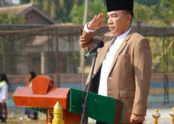 Bupati H Raden Adipati Surya SH MM bertindak Pembina Apel pada Peringatan Hari Santri Nasional Tingkat Kabupaten Way Kanan