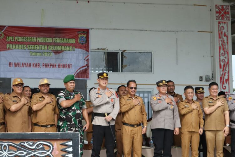 Sekda Pakpak Bharat Hadiri Apel Pergeseran Pasukan Dalam Rangka Pengamanan Pemilihan Kepala Desa Serentak
