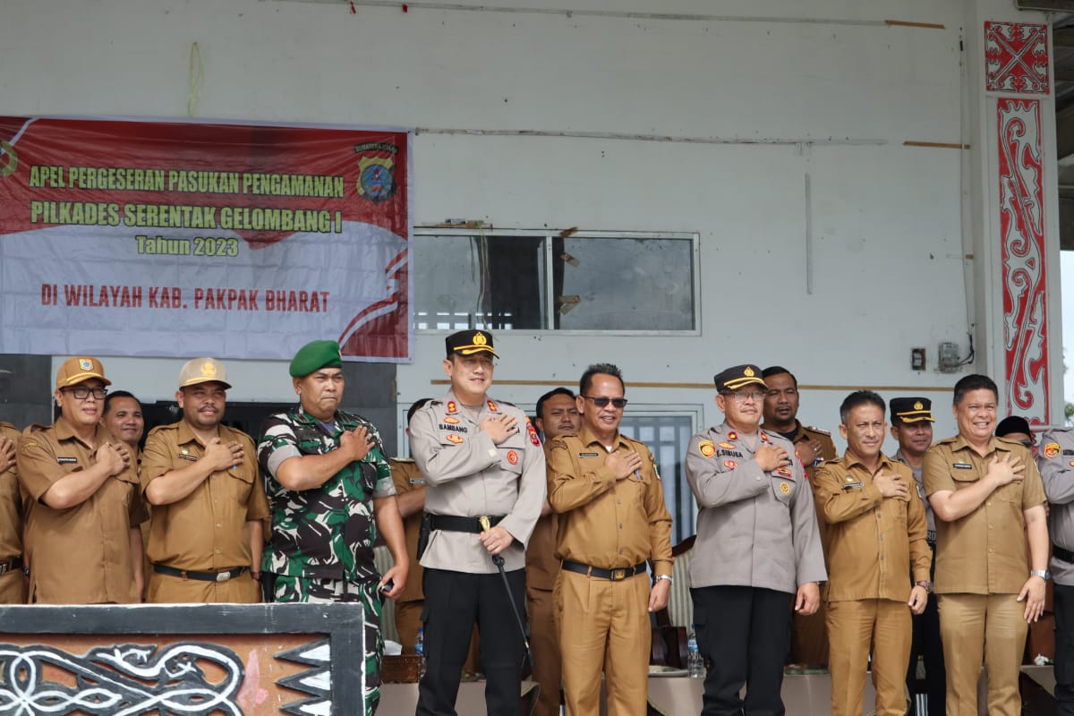 Sekda Pakpak Bharat Hadiri Apel Pergeseran Pasukan Dalam Rangka Pengamanan Pemilihan Kepala Desa Serentak