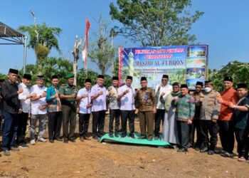 PJ Bupati Lampung Barat Drs Nukman Lakukan Peletakan Batu Pertama Pembangunan Masjid Al-Furqon 