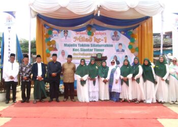 Peringatan Milad ke 1, Majelis Taklim Kecamatan Siantar Timur Berbagi Tali Asih 