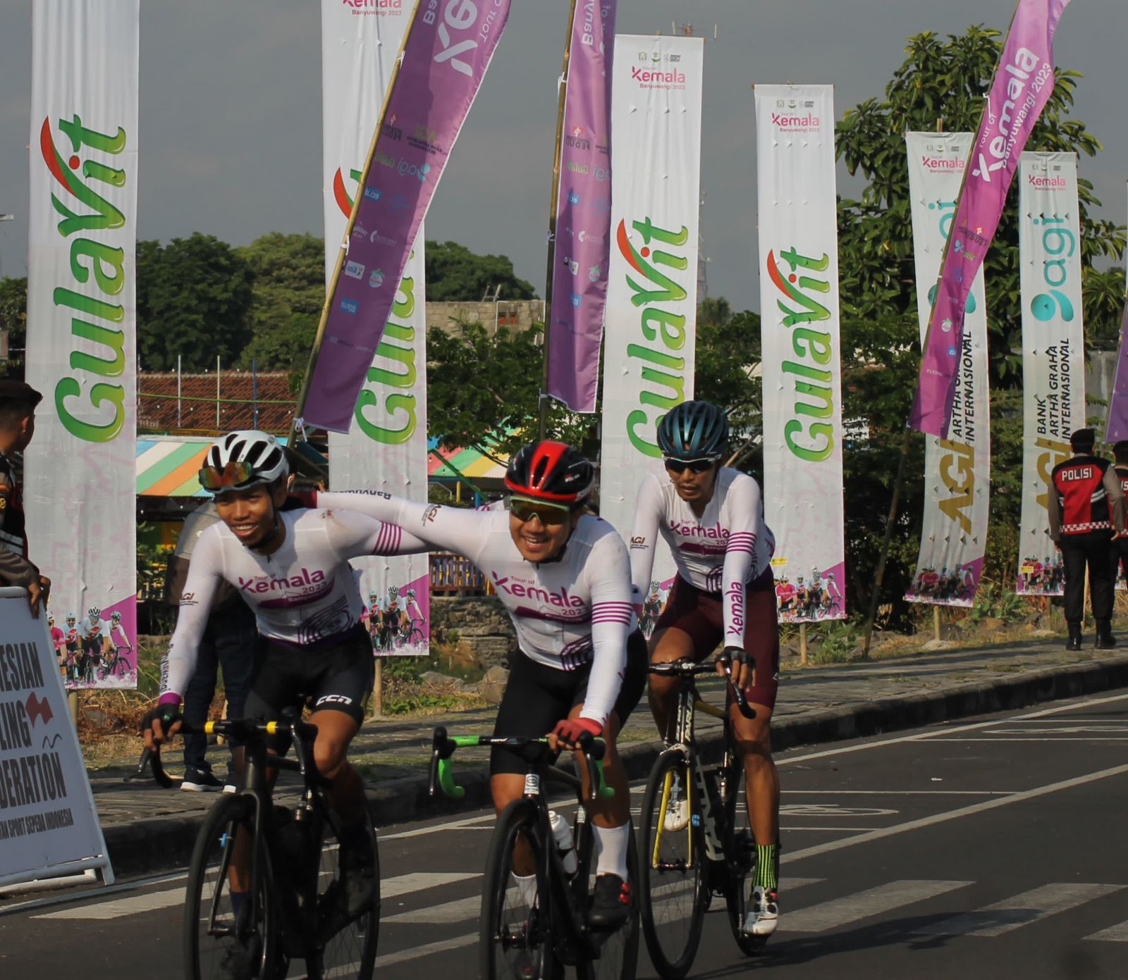 Ini Nama Pemenang Hari Kedua Tour of Kemala Race 55 Km