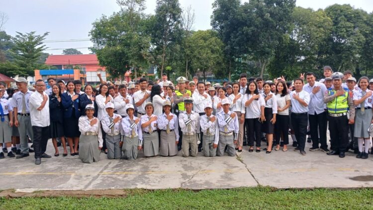 Lantas Polres Siantar Bekali Siswa SMA HKBP Tertib Berlalu Lintas