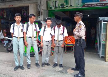 Sat Binmas Polres Pematang Siantar Himbau Pelajar untuk Patuhi Hukum