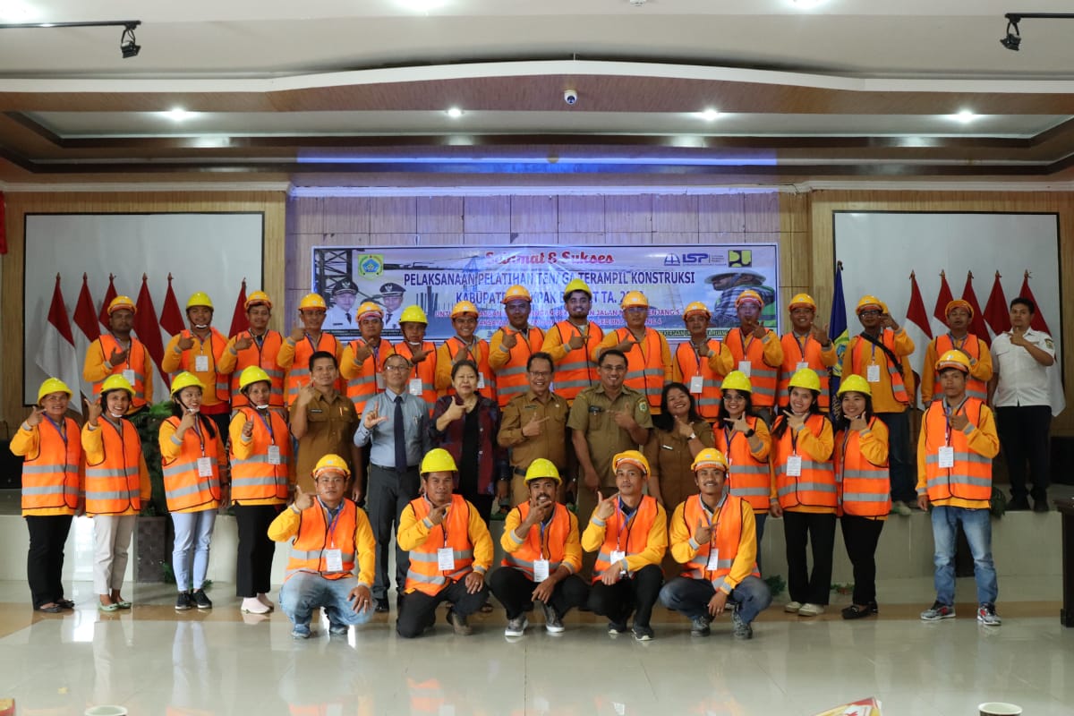 Pemkab Pakpak Bharat Bekali 30 Orang Pelatihan Tenaga Terampil Konstruksi
