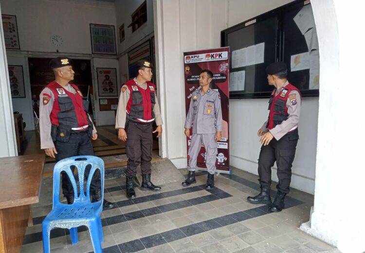 Sat Samapta Polres Siantar Patroli Dialogis Pastikan Keamanan KPU