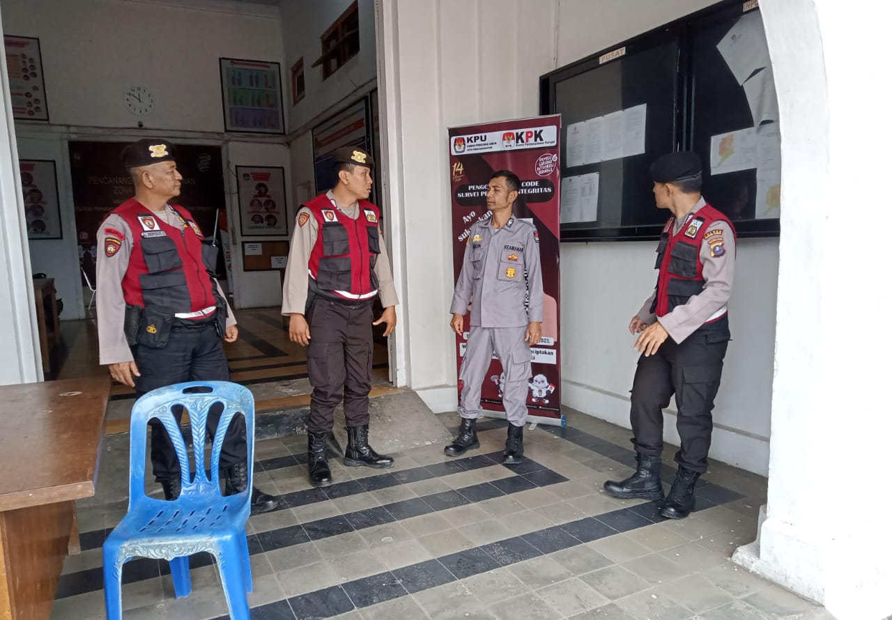 Sat Samapta Polres Siantar Patroli Dialogis Pastikan Keamanan KPU