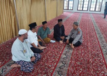 Kasat Binmas Polres Pematang Siantar Silaturahmi Ke Mesjid Raya