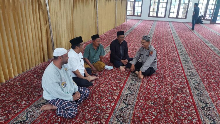 Kasat Binmas Polres Pematang Siantar Silaturahmi Ke Mesjid Raya