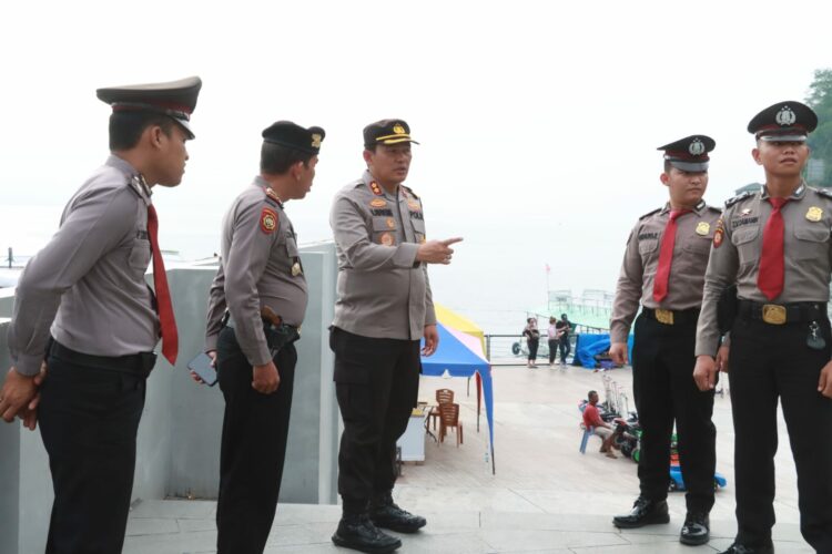 Kapolres Simalungun Cek dan Kontrol Patroli di Parapat Pastikan Wisatawan Merasa Nyaman