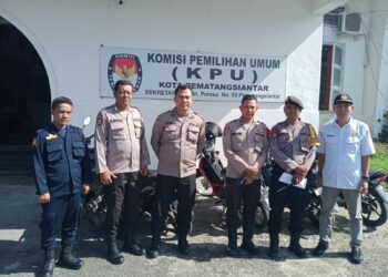 Satgas II Preventif OMB Polres Siantar  Patroli Dialogis Pastikan Keamanan Kantor KPU