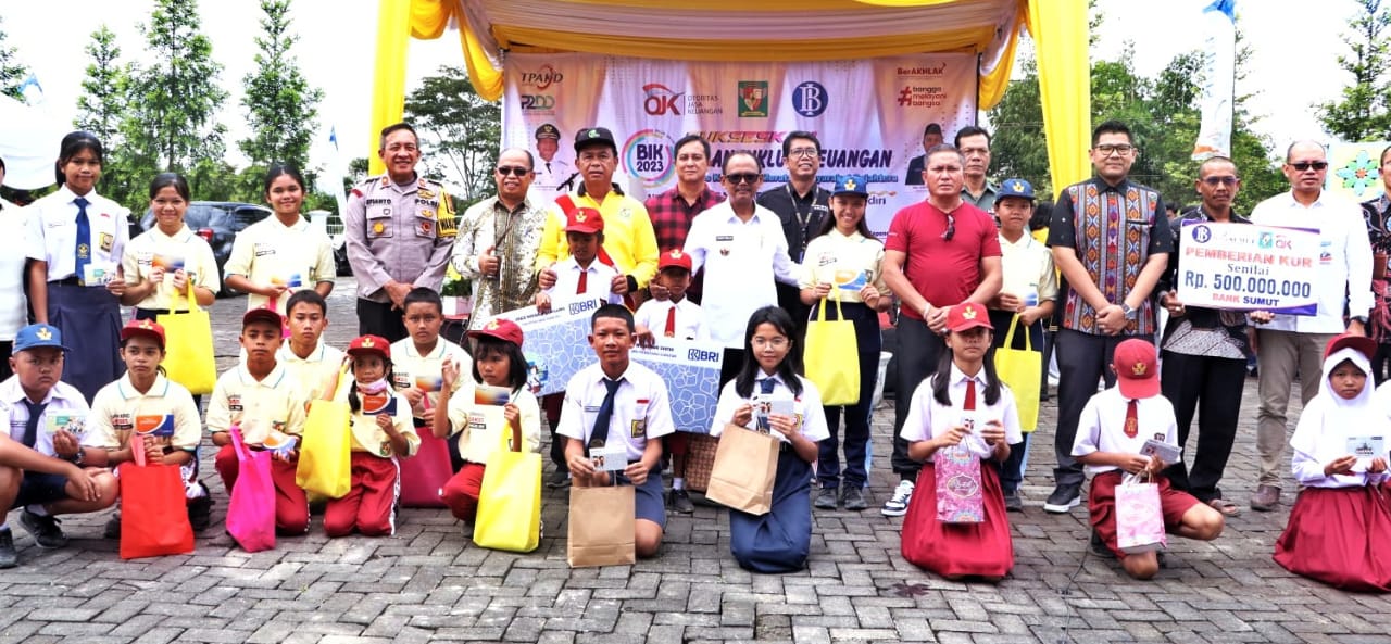 Wakil Bupati Simalungun Hadiri Bulan Inklusi Keuangan Wakil Bupati Simalungun Hadiri Bulan Inklusi Keuangan