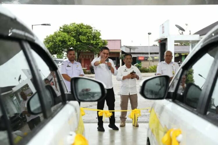 Bupati Pakpak Bharat Launching Penggunaan 2 Unit Mobil Ambulance RSUD Salak