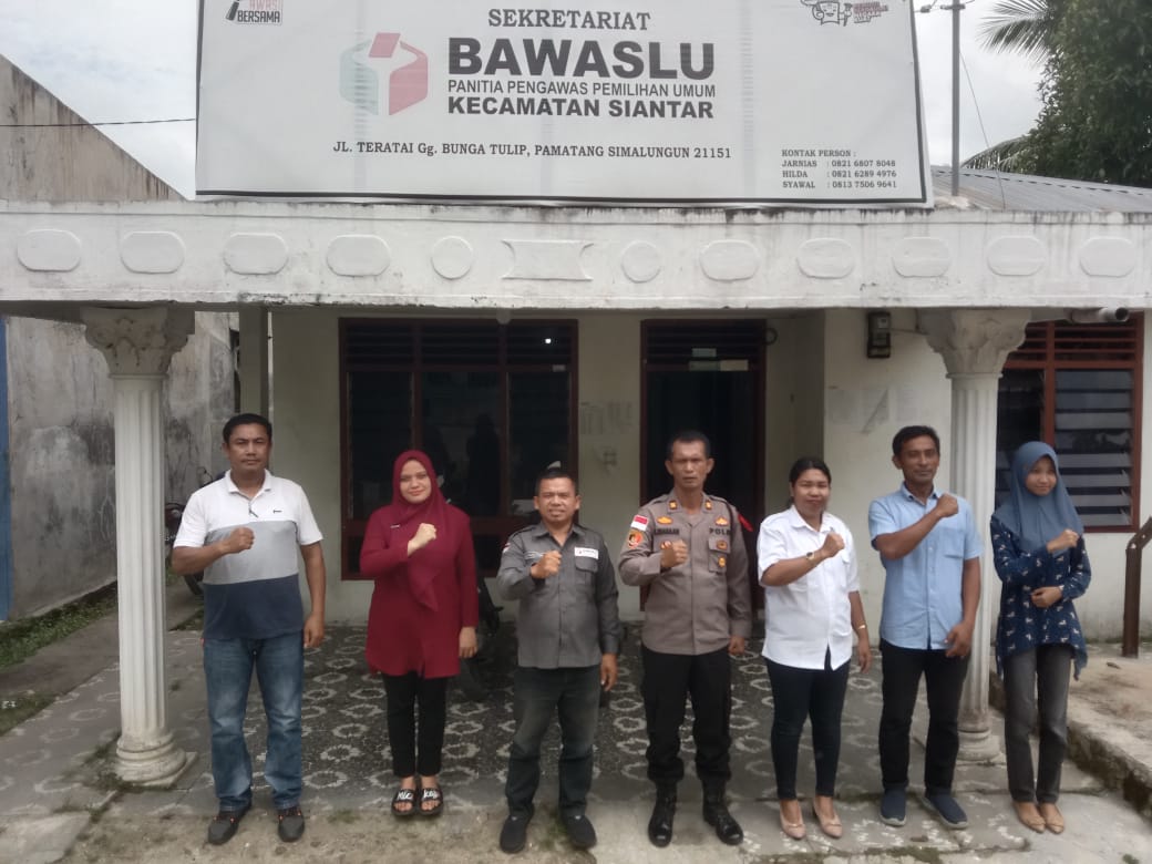 Kapolsek Bangun Koordinasi dengan Panwaslu Siantar untuk Sukseskan Pemilu 2024 Kapolsek Bangun Koordinasi dengan Panwaslu Siantar untuk Sukseskan Pemilu 2024