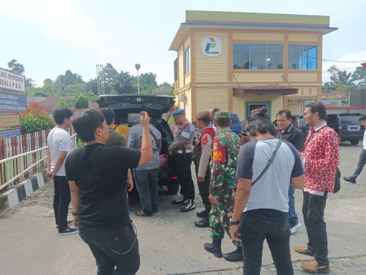Polres Siantar Razia Gabungan Di Jalan Parapat Mencegah Peredaran Narkoba 