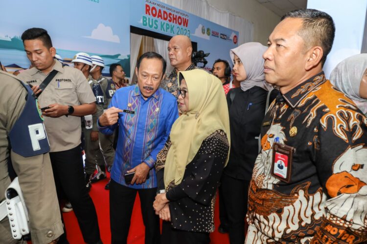Wali Kota Siantar Hadiri Pembukaan Roadshow Bus KPK 2023 di PRSU Komplek Tapian Daya