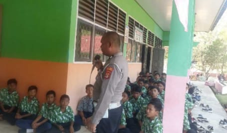 Satlantas Polres Way Kanan Ajak Pelajar SMPN 1 Negeri Agung Patuhi Lalulintas Satlantas Polres Way Kanan Ajak Pelajar SMPN 1 Negeri Agung Patuhi Lalulintas