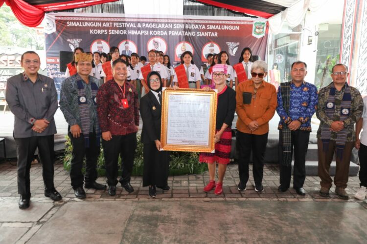 Joni Henrudin Saragih Pemenang Lomba Cipta Mars Kota Pematang Siantar 