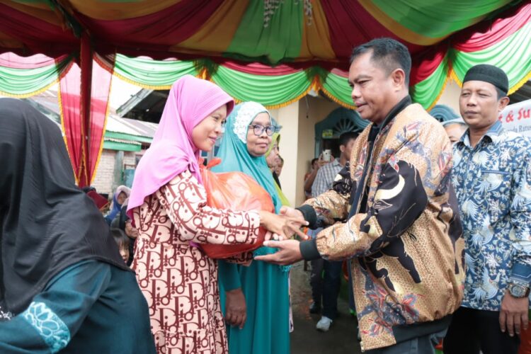 8 Tahun Kiprah Sinarsergai.com, Berbagi Sembako Kepada Warga Kurang Mampu