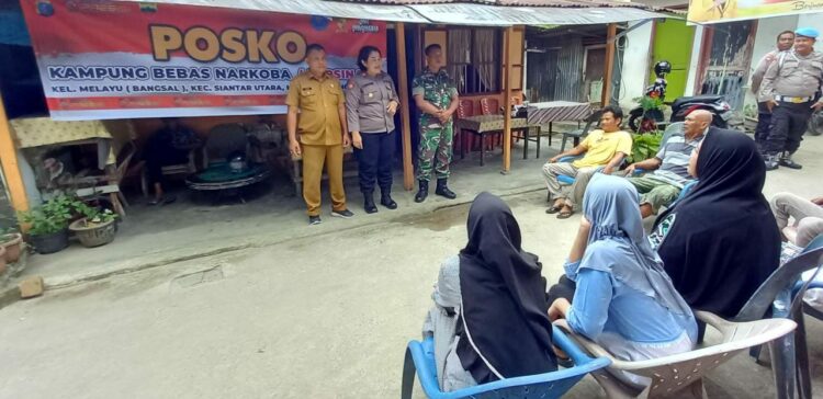 Kapolsek Siantar Utara Launching Posko Kampung Bebas Narkoba Di Bangsal Kelurahan Melayu