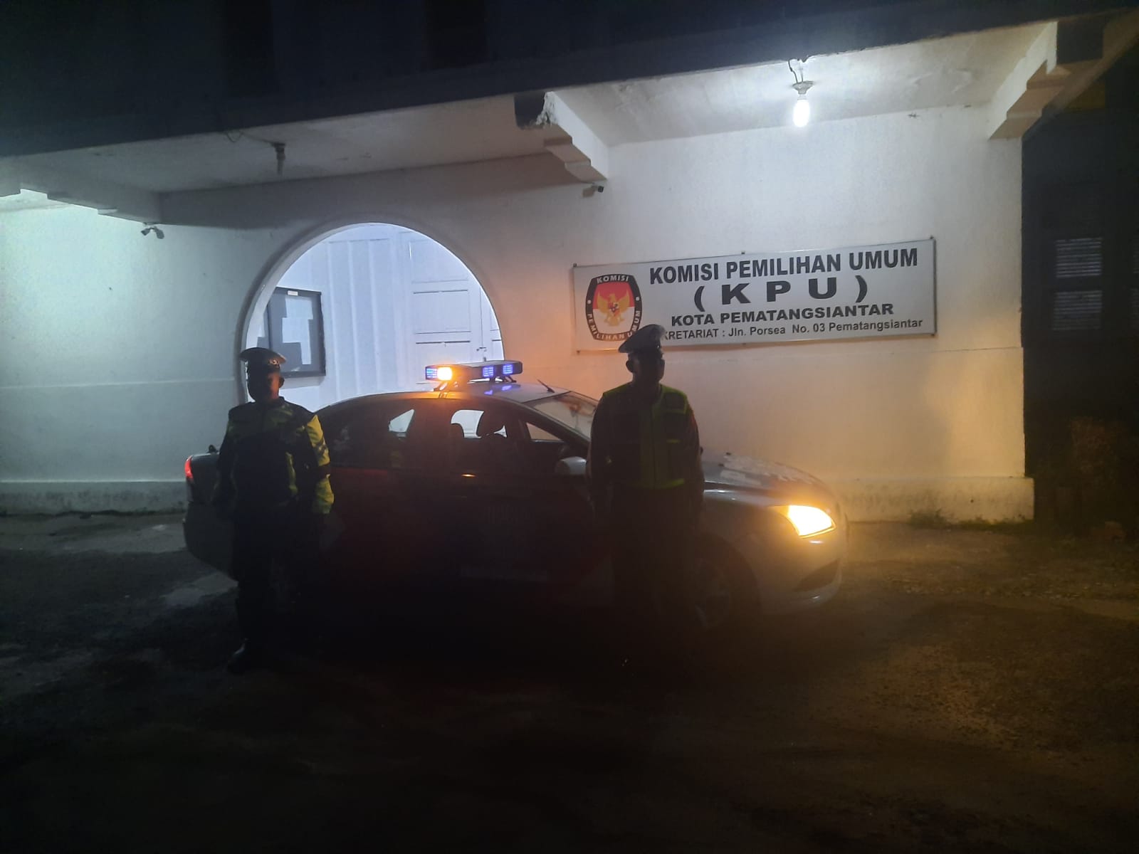 Satgas III Rutin Patroli Kantor KPU dan Gudang Logistik Satgas III Rutin Patroli Kantor KPU dan Gudang Logistik