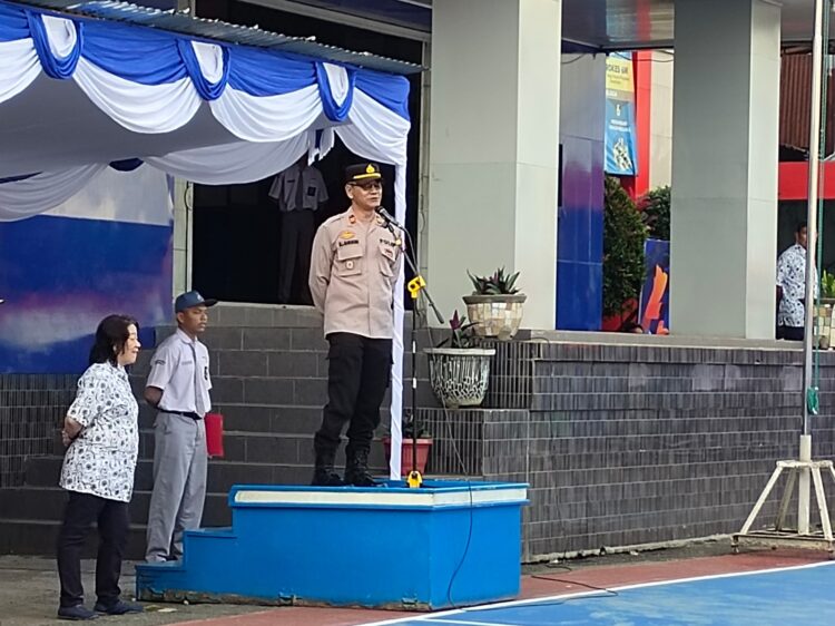 Kapolsek Siantar Selatan Himbau Siswa SMA Kalam Kudus Hindari Narkoba