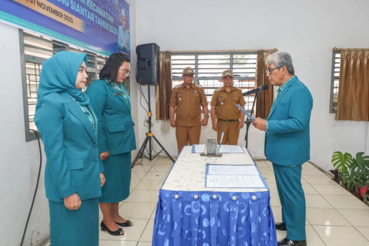 H Kusma Erizal Ginting Lantik 2 Kecamatan dan 28 Kelurahan TP PKK