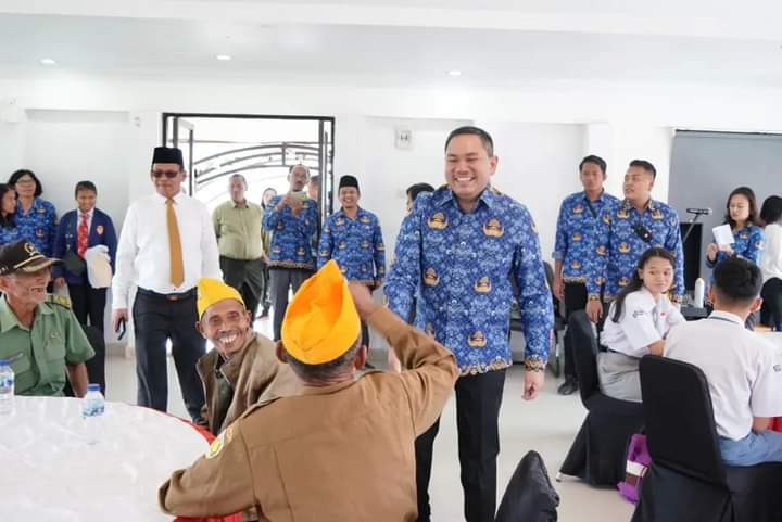 Hari Pahlawan, Bupati Pakpak Bharat Undang Veteran dan Pejuang Kemerdekaan Hari Pahlawan, Bupati Pakpak Bharat Undang Veteran dan Pejuang Kemerdekaan