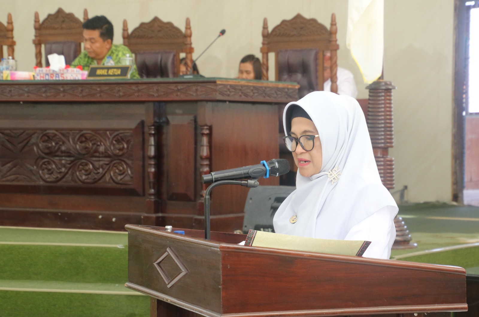 dr Susanti Hadiri Rapat Paripurna XI Penyampaian Nota Jawaban Wali Kota Siantar