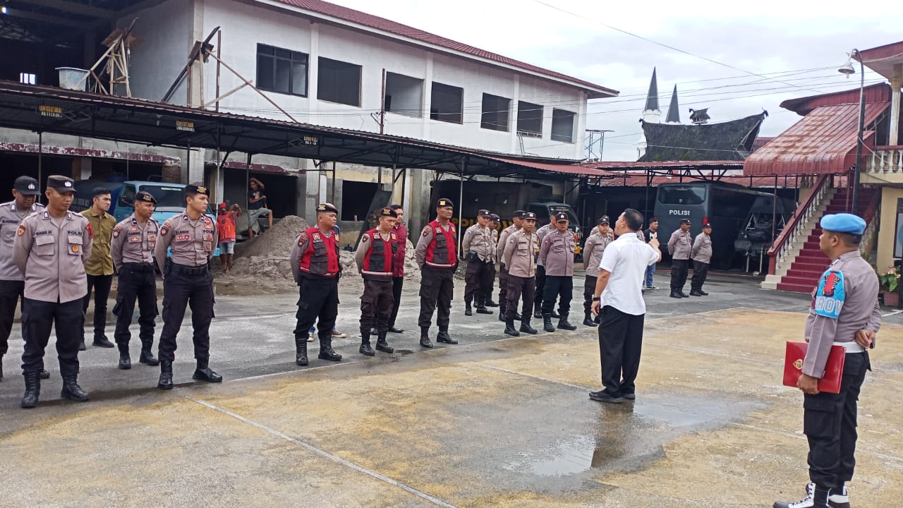 Polres Siantar Turunkan Personil Berikan Pengamanan Dan Pengawalan Capres Ganjar Pranowo