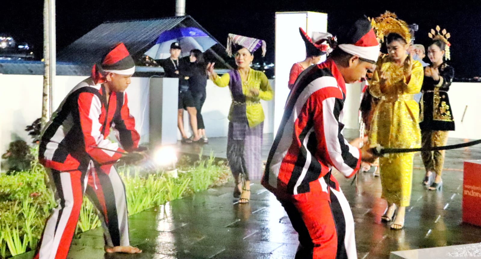 Pemkab Simalungun Gelar Budaya Drama Tari Musikal "Turahan". Pemkab Simalungun Gelar Budaya Drama Tari Musikal "Turahan".