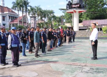 Polres Siantar Lakukan Pengamanan Dalam Penertiban APK Dan APS Pemilu 2024