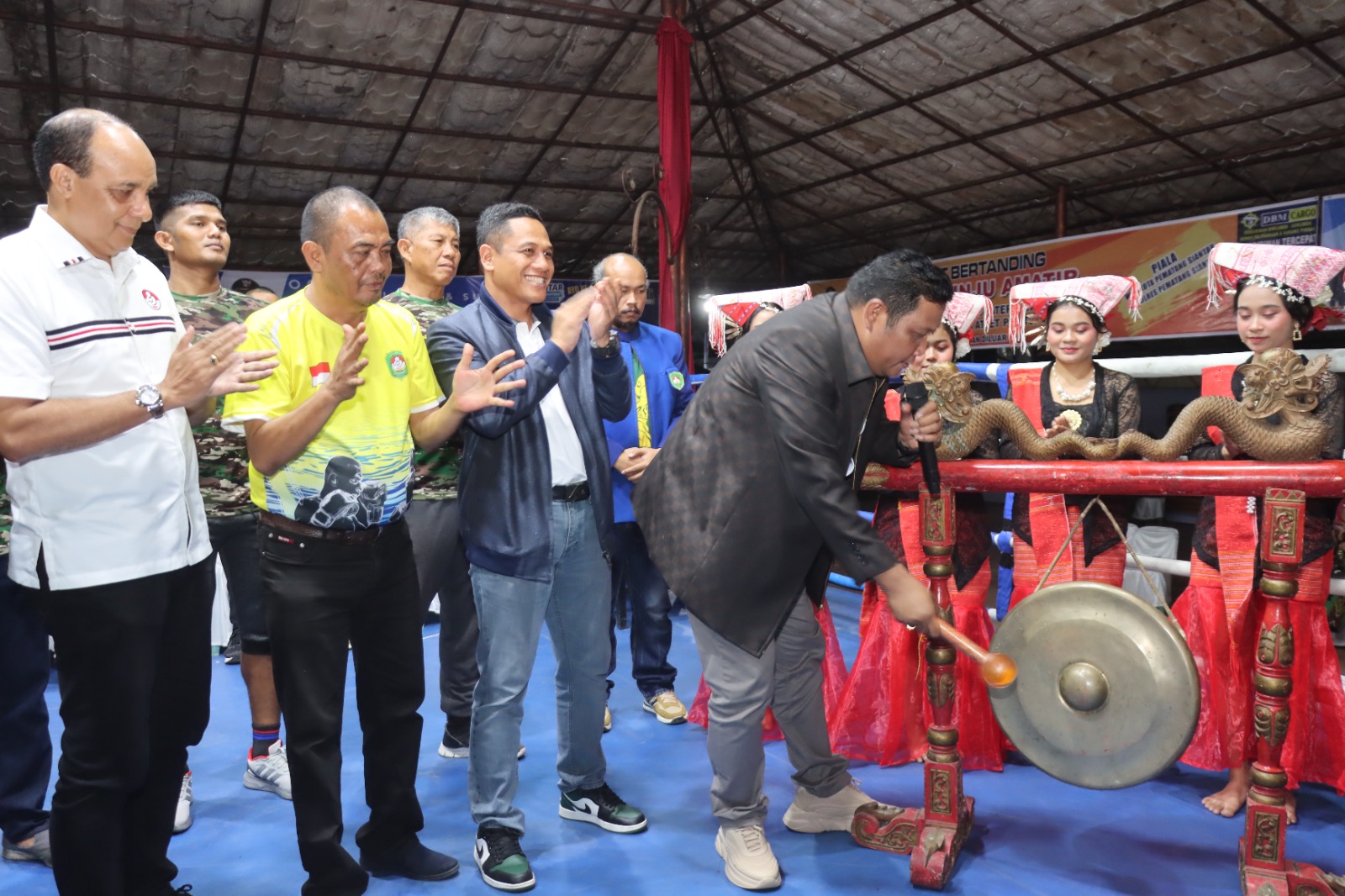 Kapolres Siantar Hadiri Pembukaan Kejurda Tinju Amatir se-Sumut Kapolres Siantar Hadiri Pembukaan Kejurda Tinju Amatir se-Sumut
