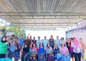 Polsek Siantar Selatan Hadiri Sosialisasi Perbaikan Drainase Di Kelurahan Karo